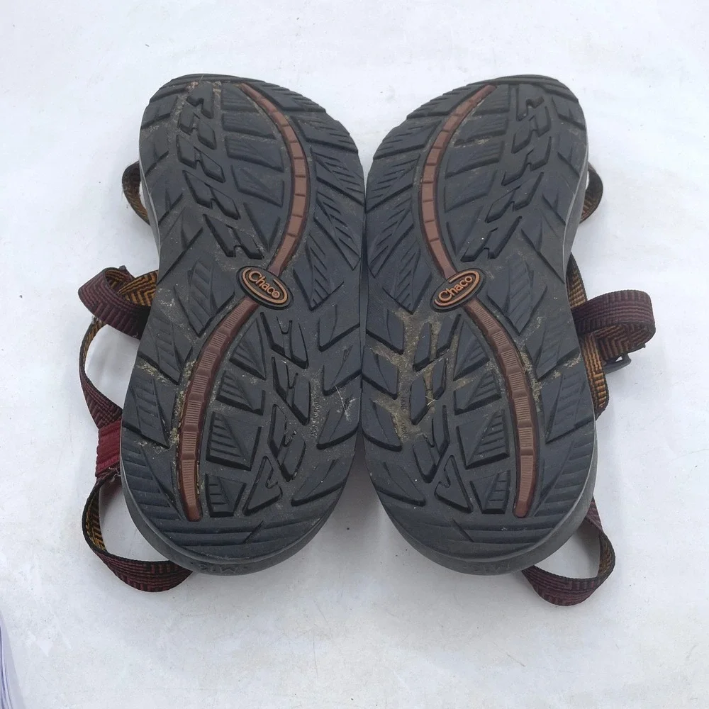 Chaco Z2 Classic Mens Sandals Burgundy Geometric Double Strap Toe Loop Size 13‎